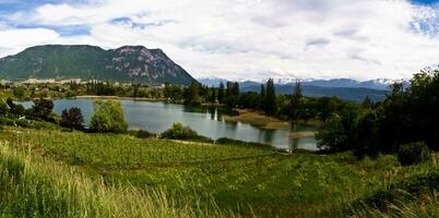 lugn på sjö helgon andre, savoie, Frankrike. foto