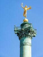 brons ängel staty på bastille kolumn, paris foto