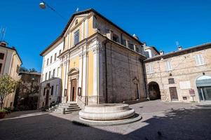 Saint Rufus kyrka i Rieti, Italien foto