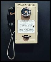 årgång franska telefon bås nostalgisk kommunikation ikon foto