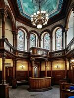 interiör av ett engelsk synagoga i de stil av prinsar väg synagoga i liverpool generativ ai foto
