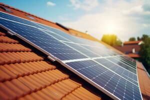 sol- paneler på en hus tak på en solig dag. alternativ elektricitet källa. begrepp av hållbar Resurser. generativ ai foto