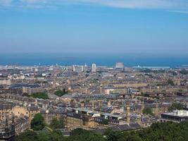 Flygfoto över Edinburgh från Calton Hill foto