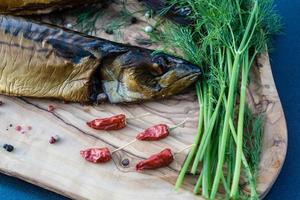 rökt fisk olika kanapéer foto