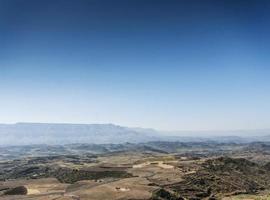 afrikanska lantliga norra etiopien berg och landsbygd lansdcape nära lalibela foto