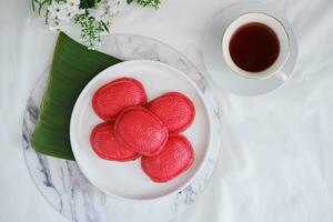 kue ku, kue tok, eller röd sköldpadda kaka, traditionell kaka i ett indonesien foto