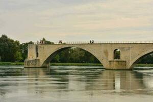de bro över de flod i Frankrike foto