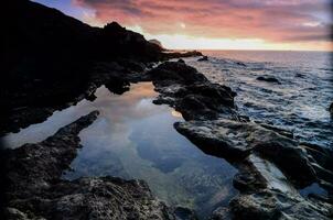 naturskön havsutsikt foto