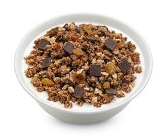 choklad granola med mjölk isolerat på vit bakgrund foto