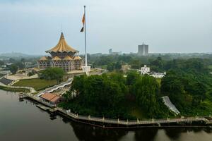 landskap av de flodbank av sarawak flod i Kuching, sarawak, öst malaysia foto