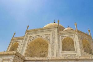 taj mahal agra india mogul marmor mausoleum detaljerad arkitektur. foto