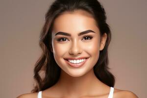 porträtt skön modell kvinna med vit tänder leende, begrepp av reklam tandläkare och ansiktsbehandling vård. generativ ai foto