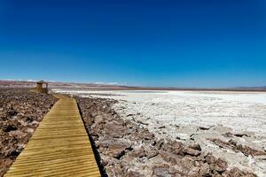 landskap av de dold baltinache laguner - atacama öken- - Chile. foto