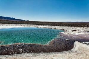 landskap av de dold baltinache laguner - atacama öken- - Chile. foto