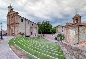 the horszowski auditorium, monforte d'alba, langhe italien. Unescos webbplats.