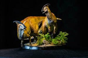 parasaurolophus dinosaurie i de mörk foto