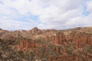 Binggou Danxia naturskönt område i Sunan Zhangye Gansu -provinsen, Kina. foto