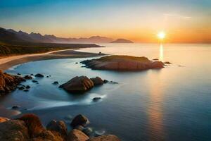 de Sol stiger över en klippig strand och berg. ai-genererad foto