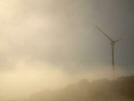 vind kraft växt rotor stänga se. vindkraft generator. grön energi, eco vänlig industri begrepp foto