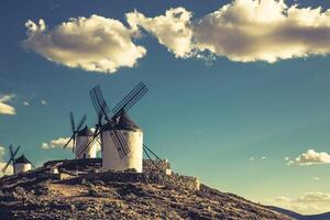 väderkvarnar av don quijote. cosuegra, Spanien foto