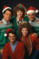 festlig grupp re Införande en 90s jul tv särskild fylld med skratt foto