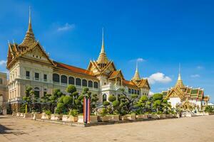 chakri maha prasat, stor palats, belägen i bangkok stad, thailand foto