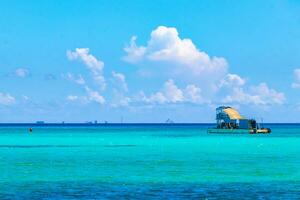 båtar yachter katamaran brygga färja playa del carmen cozumel Mexiko. foto