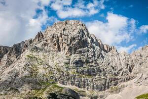 nationalparkpanorama och dolomitiberg i cortina d'ampezzo, norra Italien foto