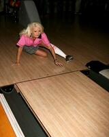 järnek madison på de bowling för bröst händelse på tur- strejk bowling lanes på hollywood högland i los angeles ca oktober 13 2008 foto