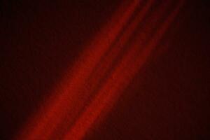 bakgrund lutning svart och ljus röd täcka över abstrakt bakgrund svart, natt, mörk, kväll, med Plats för text, för en bakgrund textur. foto