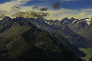 berg landskap av de stubai alps foto