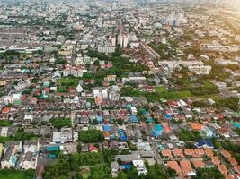 bangkok stad thailand i antenn se på kväll ljus foto