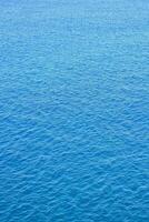 blått havsvatten foto