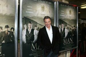 eric braeden de man vem kom tillbaka premiär aero teater santa monica ca februari 8 2008 foto