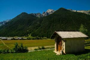 ceillac queyras i hautes alpes i Frankrike foto