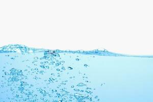 vatten yta och under vattnet bubblor vit bakgrund. närbild se. foto