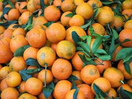apelsiner på marknaden foto