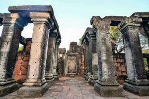 de ruiner av wat phra kaeo i ayutthaya, thailand foto