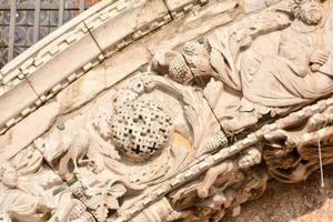 de archway av de kyrka av san marco foto