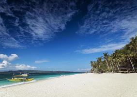 traditionella filippinska färjetaxi tour båtar puka beach boracay filippinerna foto