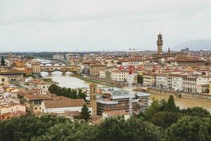 Foto med de panorama av de medeltida stad av florens i de område av Toscana, Italien