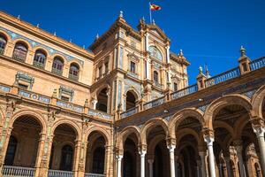 skön torg de espana, Sevilla, Spanien foto