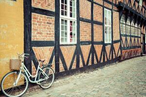 halv timrad traditionell hus i ribe Danmark foto