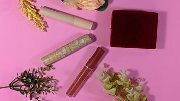 dekorativ Foto av tre rosa läppstift
