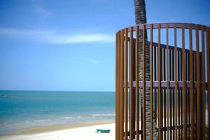 havsutsikt över Khanom Beach i Thailand foto