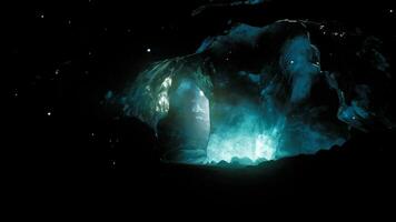 ingången till en isgrotta inuti glaciären på södra island foto