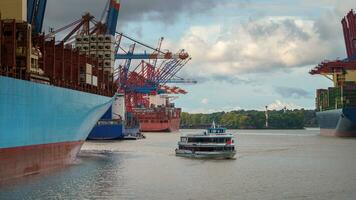 en behållare terminal i de hamn av hamburg foto