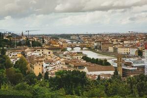 Foto med de panorama av de medeltida stad av florens i de område av Toscana, Italien