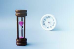 timglas som tid godkänd begrepp för företag deadline. foto