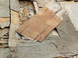 de plywood styrelse Begagnade förbi de dörr den där hade varit förstörd var i de gård. foto